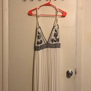 White and black detail Maxi Dress